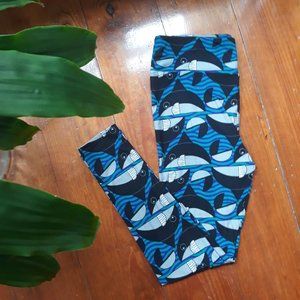 LuLaRoe Tall & Curvy Shark Leggings